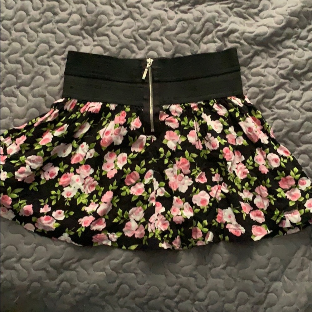 🔥Joe Benbasset mini floral skirt